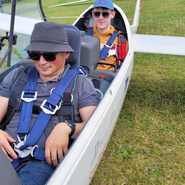 Simon Roloff fliegt seine jungen Musiker