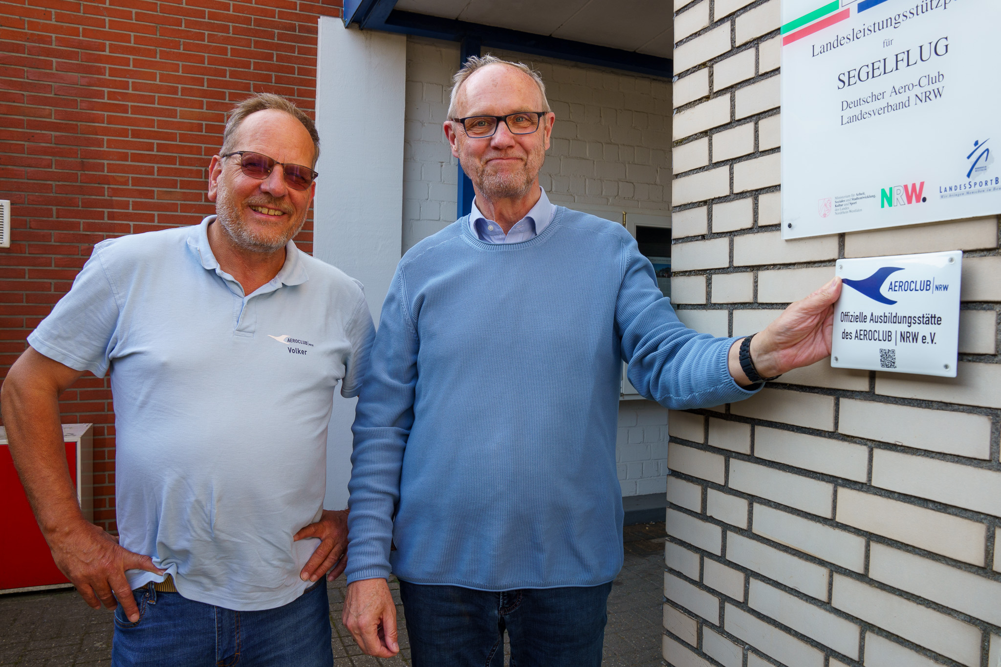 Schild am Flugplatz Dinslaken